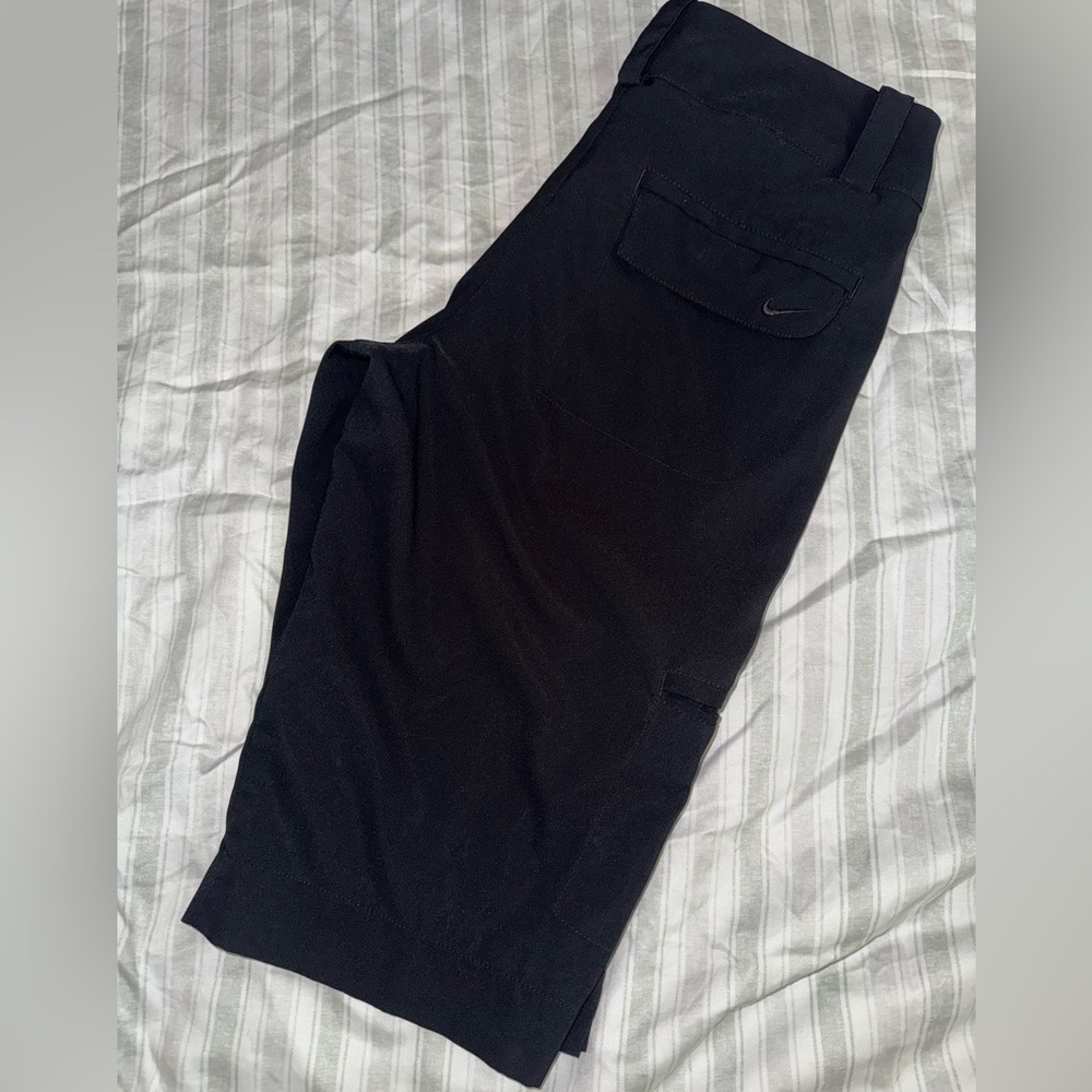 Nike Woman’s Black Golf Bermuda Style Shorts. Size 0